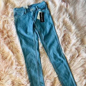 Levi’s Line 8 Jeans! Mid Rise Skinny Jeans! Rare!